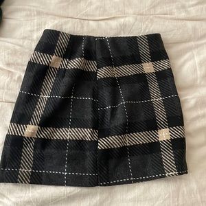 Brand New H&M Black and Tan Plaid Skirt